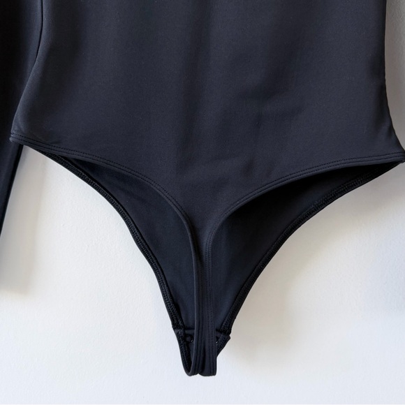 Babaton Aritzia Black Square Neck Long Sleeve Bodysuit Size S - Picture 8 of 16
